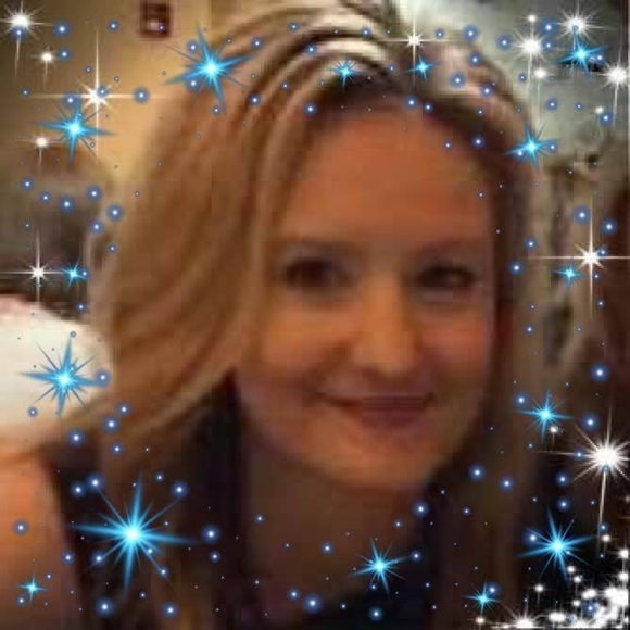 Poshmark profile picture for @suede
